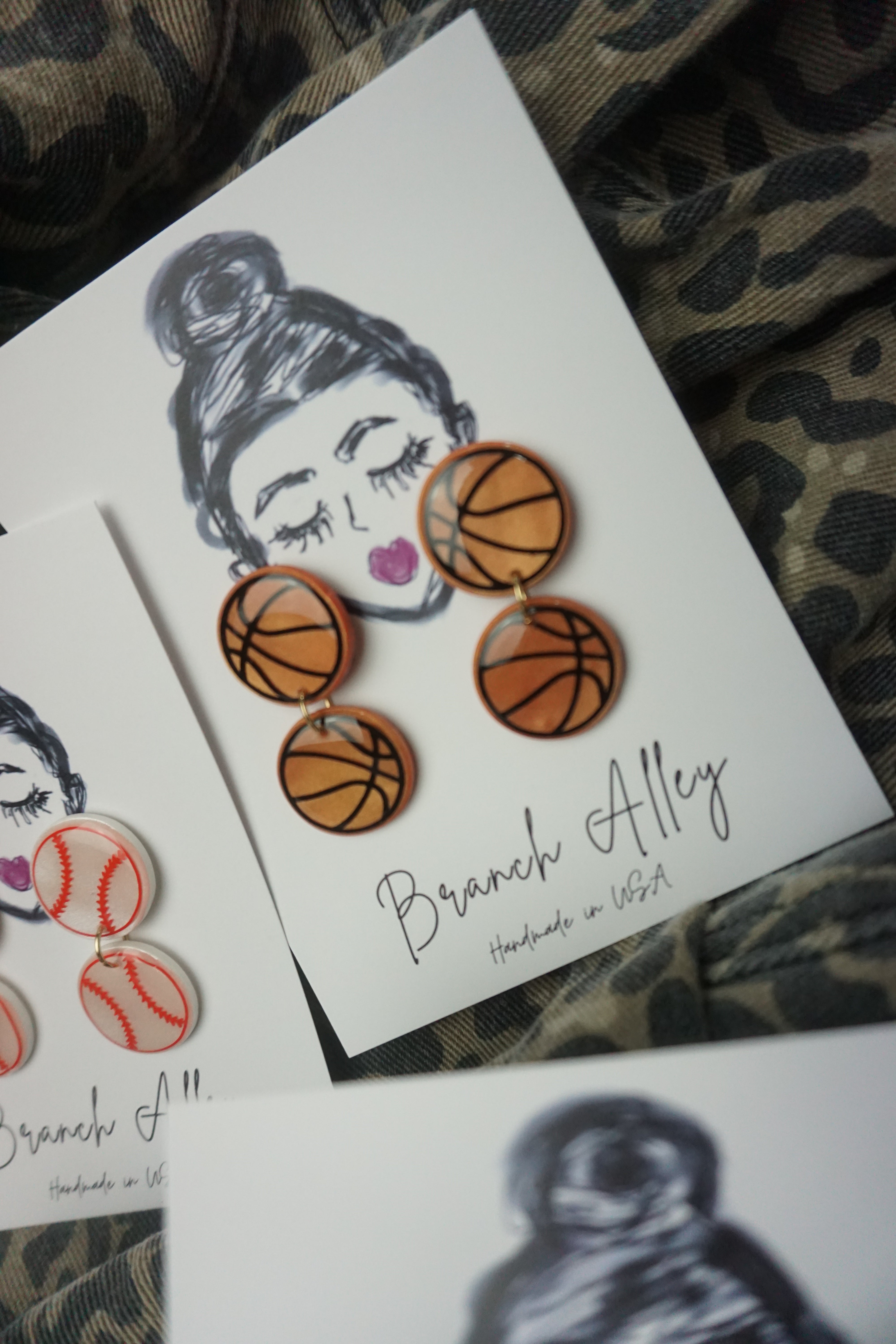 Basketball dangle