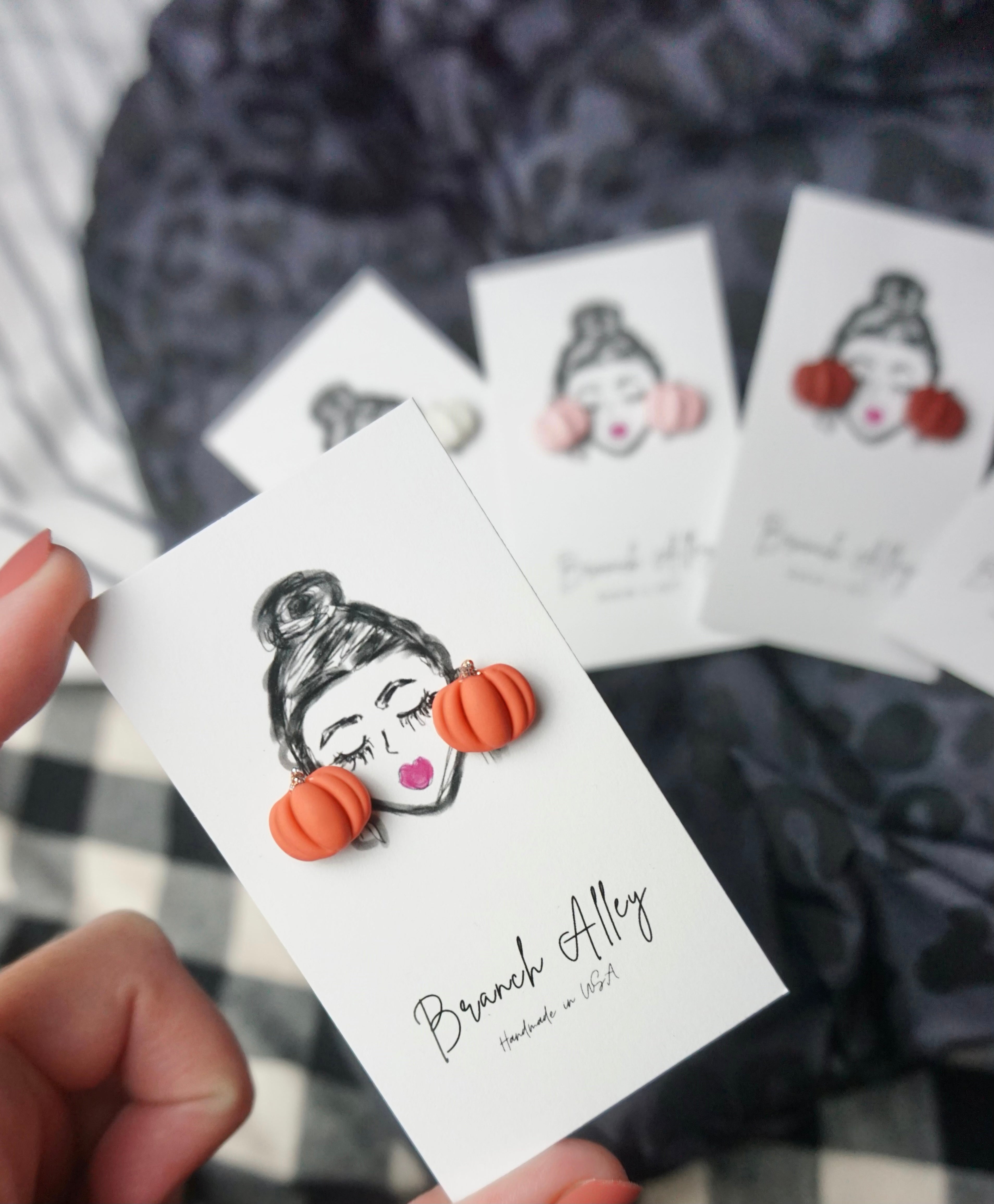 Sparkle stem pumpkin studs