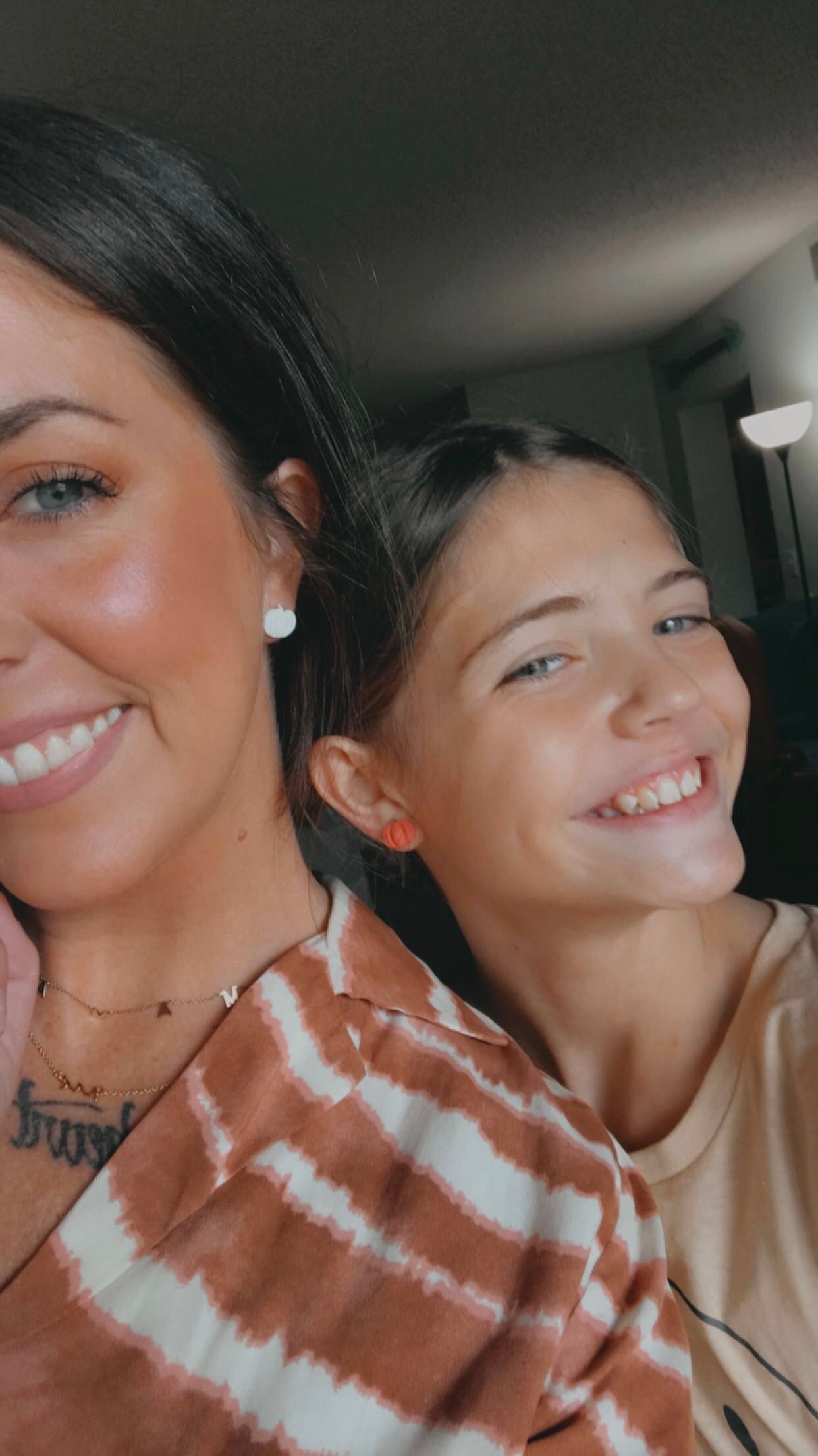 Sparkle stem pumpkin studs