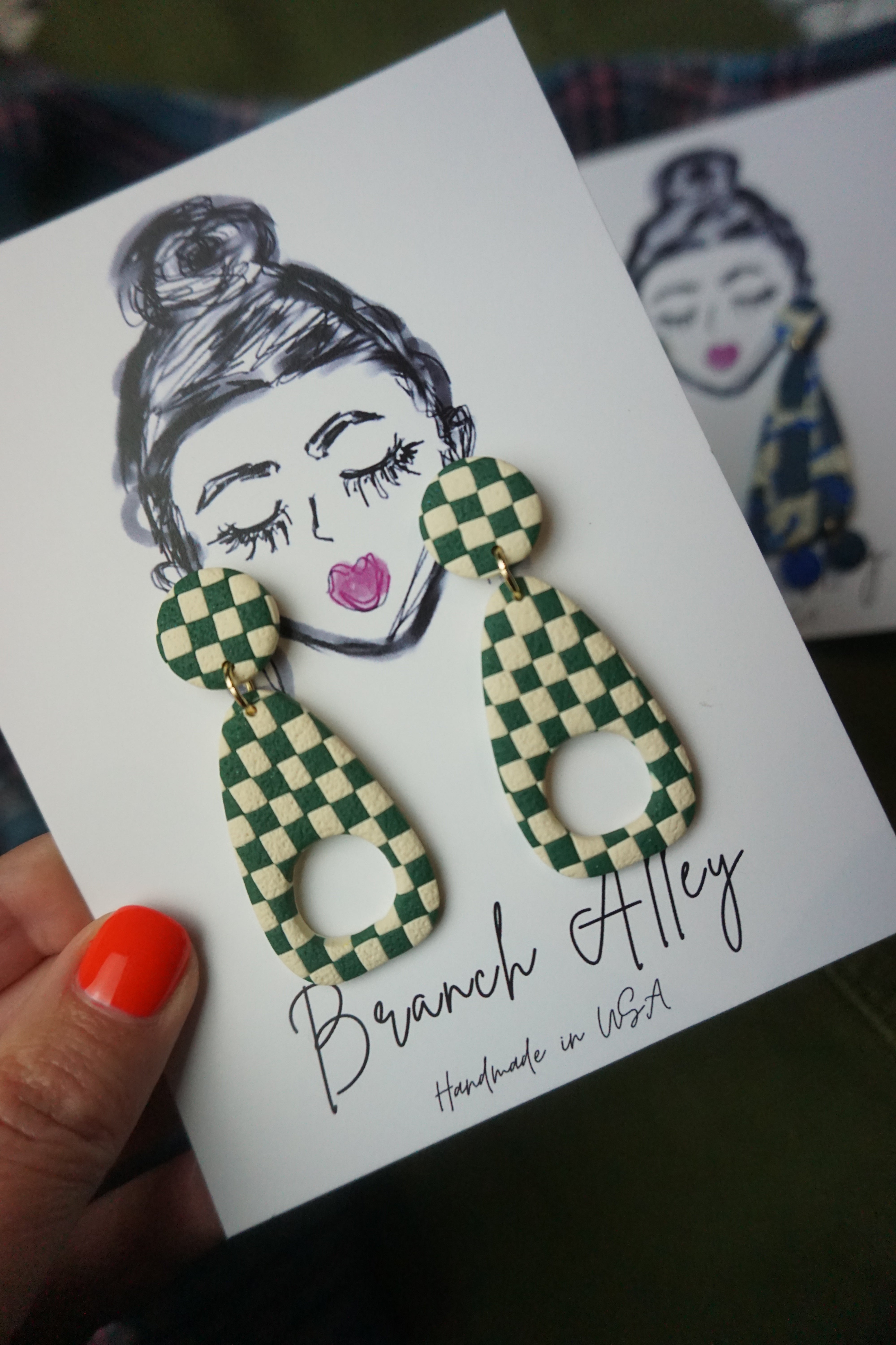 Checkered pop in Forrest and cream