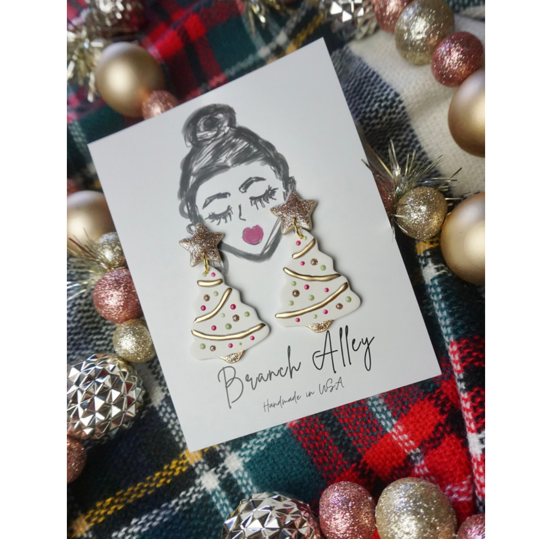 Twinkling lights tree